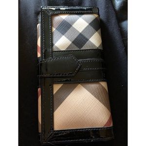 Burberry wallet